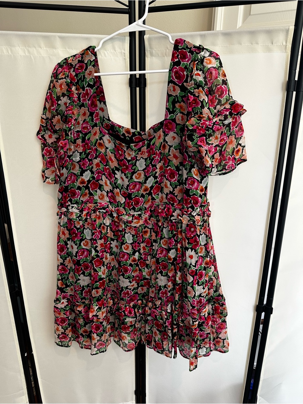 Sézane Floral Peplum Short Sleeve Blouse - Pink & Green Floral